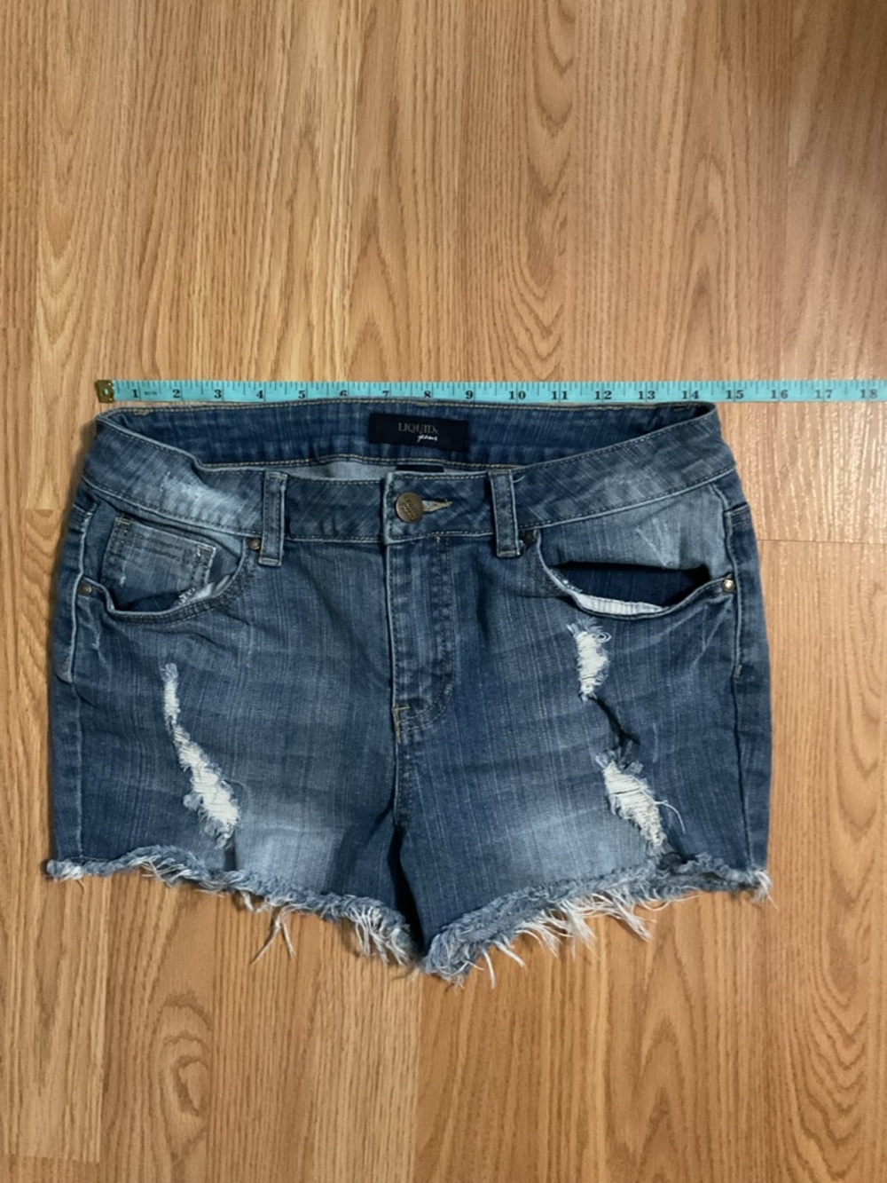 Sz 9/10 Liquid X Distressed Denim Cut Off Shorts - Picture 4 of 6